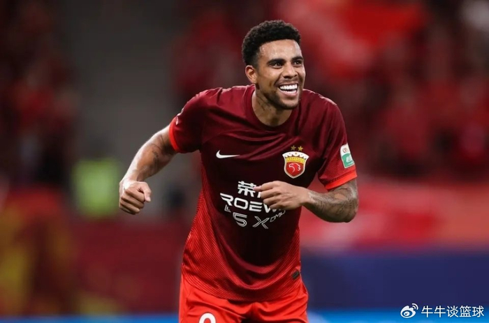 百家乐-淘到宝了！前中超铜靴自由身加盟河南队，或成上海海港夺冠的大麻烦|古斯塔沃|高中锋|路易斯-古斯塔沃|亚冠|广岛三箭_新浪体育_新浪新闻