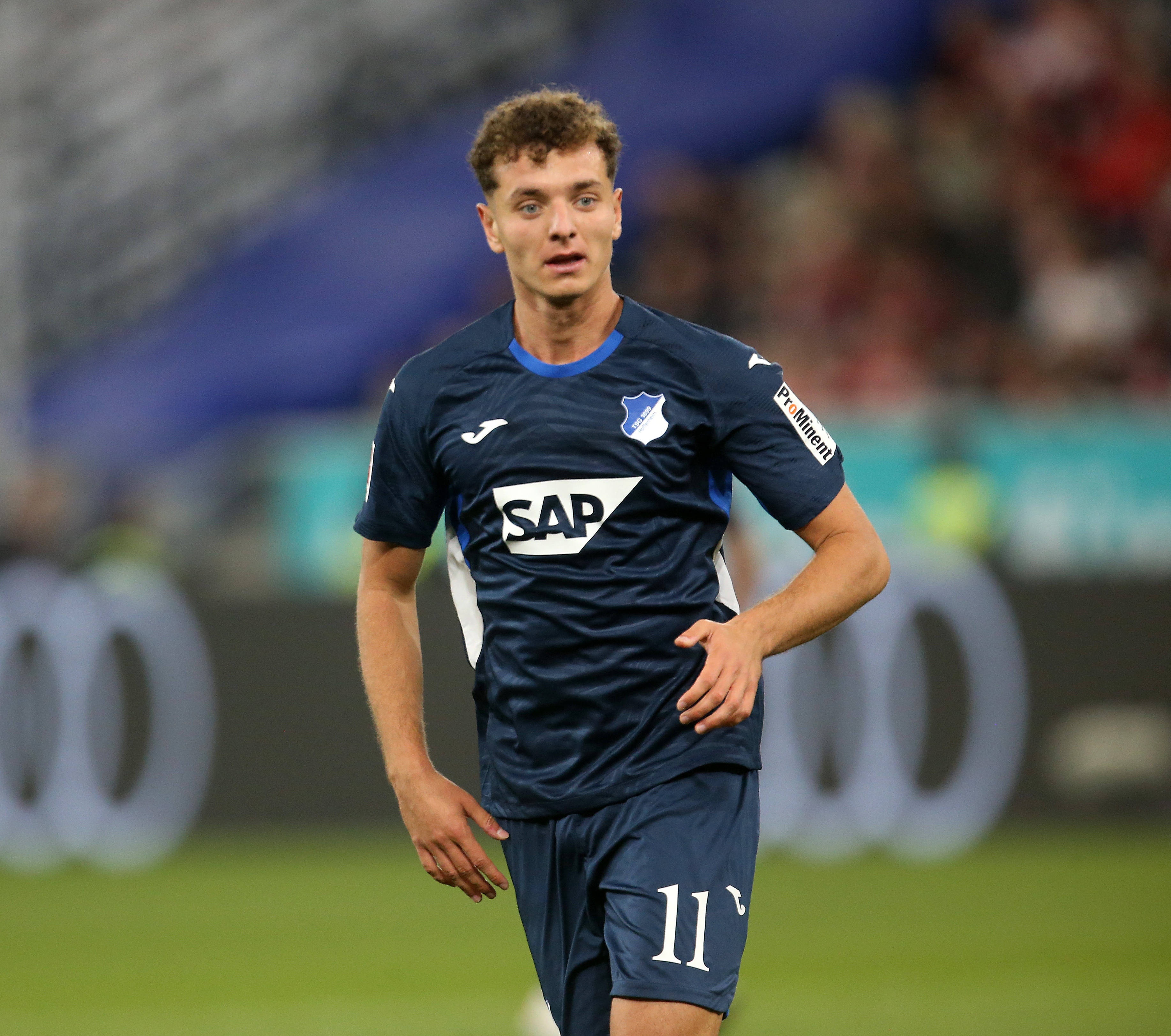 百家乐网站-每体：巴萨关注霍芬海姆前锋阿斯拉尼，球员也优先考虑加盟巴萨