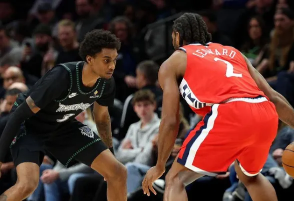 伦纳德近2次对阵麦丹场均43分6.5板3.5助3断，三分命中率55%