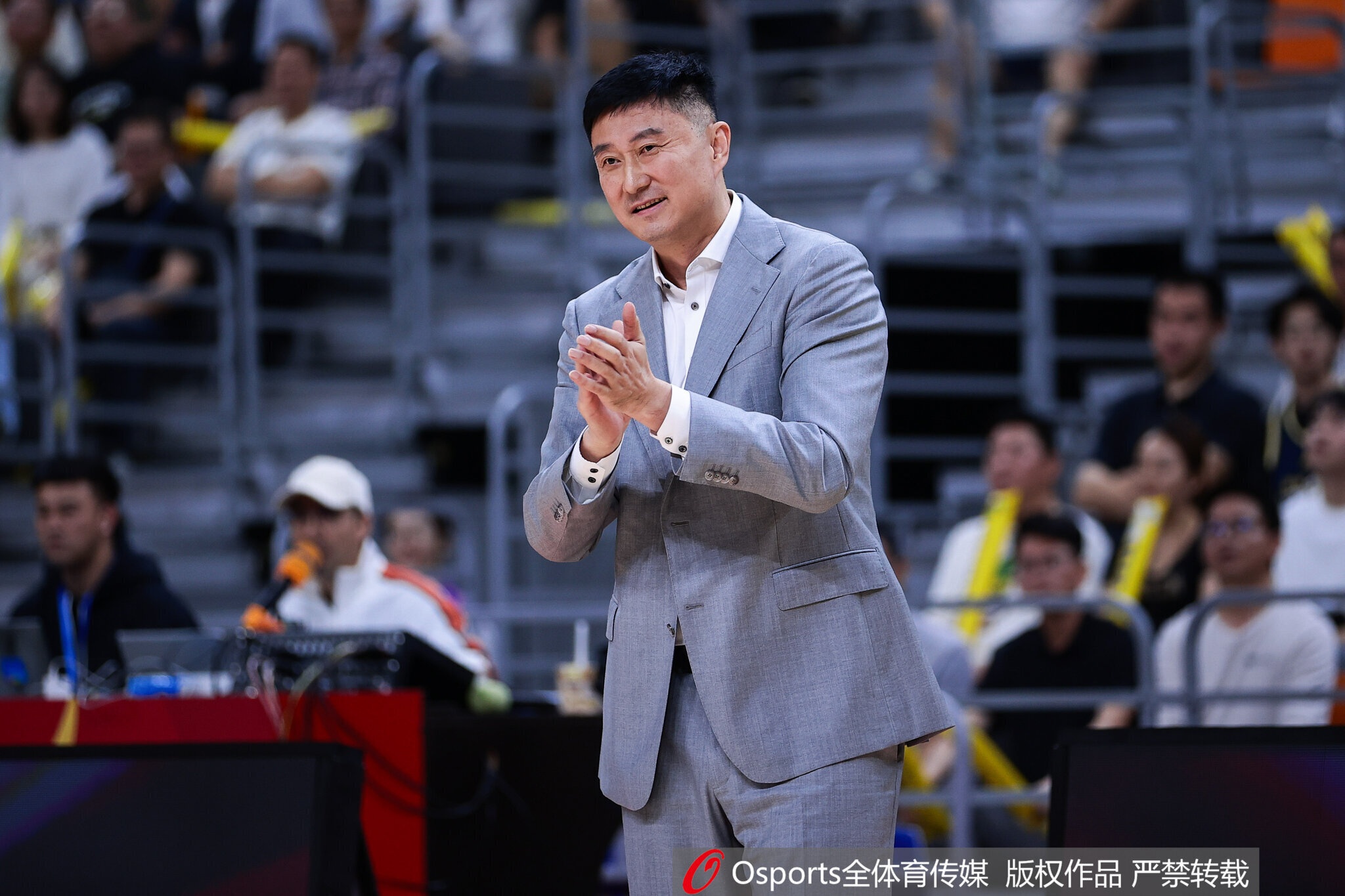 百家乐官网-王仕鹏：永远不要低估一颗总冠军的心 杜锋一直顶着压力用张皓嘉